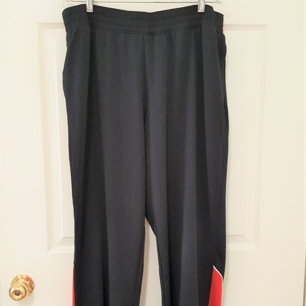 UNDER ARMOUR LOOSE FIT (3) PAIR MEN'S FITNESS PANT